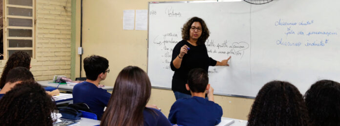 E.E._Madre_Carmelita_-_Gil_Leonardi_Imprensa_MG_1366_(1)