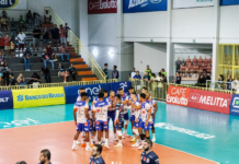 Campinas vence Monte Carmelo de virada e se garante na semi da Superliga Masculina de Vôlei