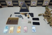 Polícia Militar prende proprietário de bar por tráfico de drogas e apreende armas, munições e entorpecentes em Monte Carmelo