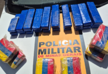 Polícia Militar Rodoviária apreende 26 barras de maconha e prende dois homens na rodovia MGC-462