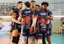 Monte Carmelo vence no quinto set e se aproxima da semifinal no Mineiro